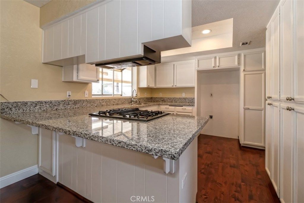 listing image 130723139855585599230