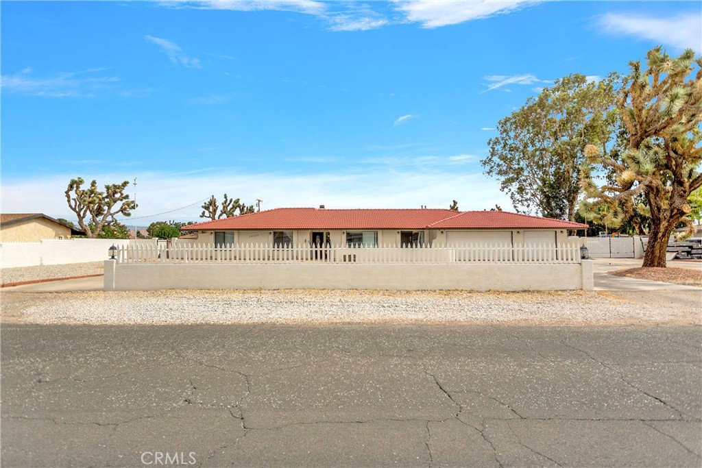 View Apple Valley, CA 92308 house