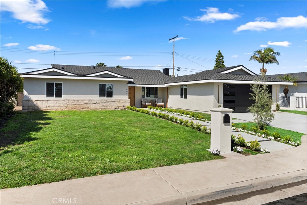 1608 Elm Avenue