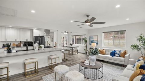 A home in La Mirada