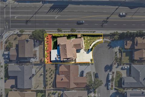 A home in La Mirada