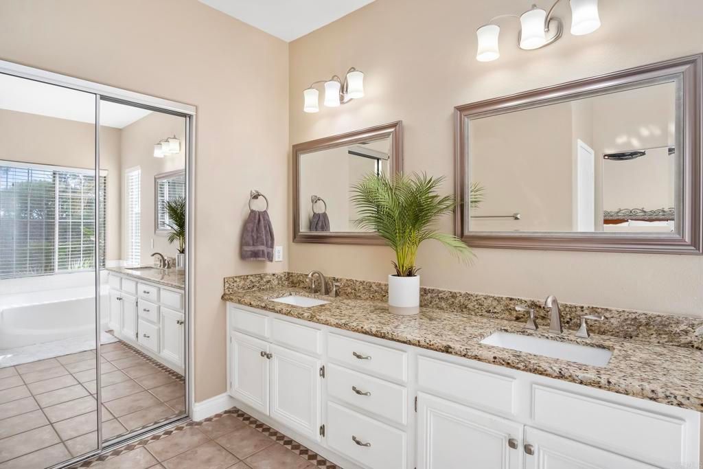 listing image 130726920338683063739
