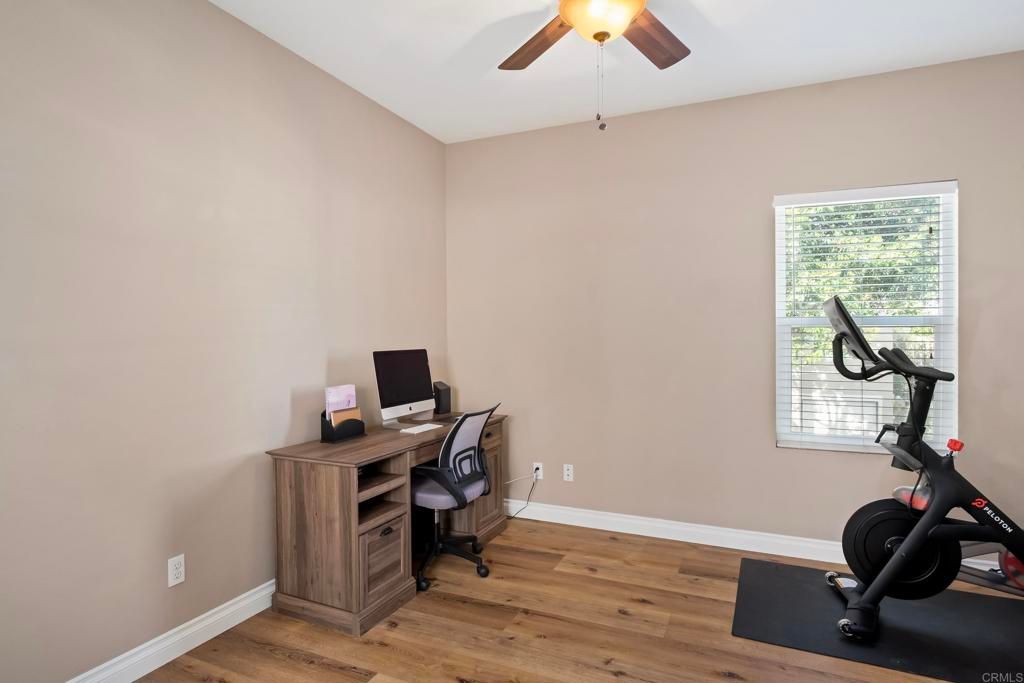 listing image 130726509047667442158