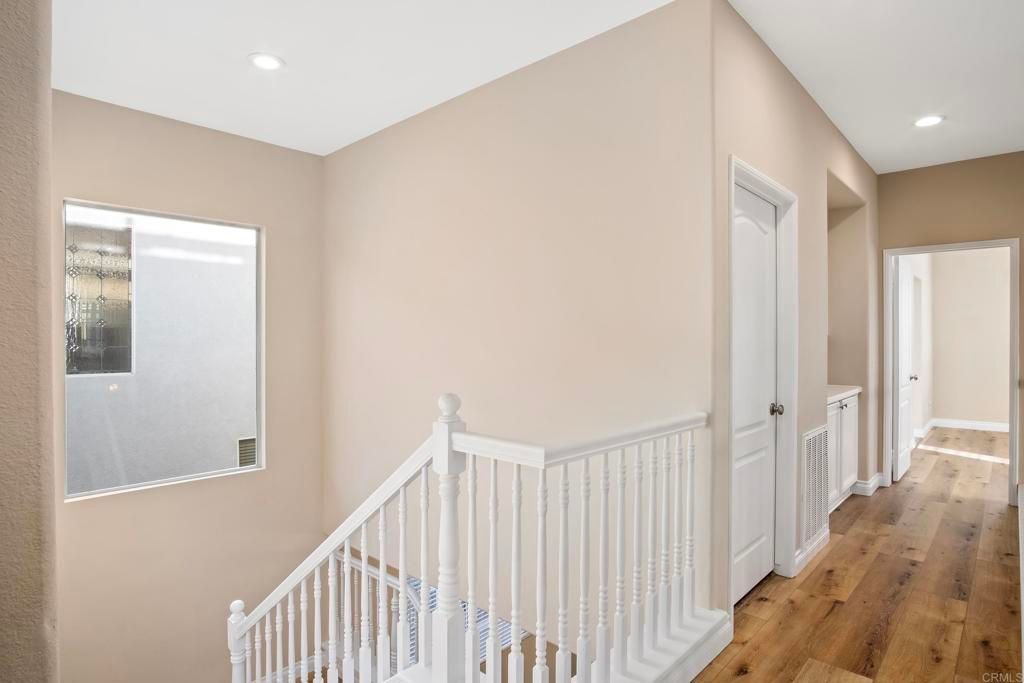 listing image 130728755234286727605