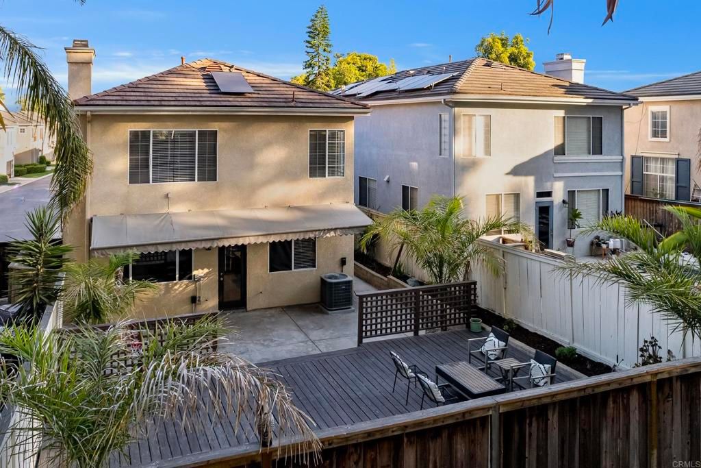 listing image 130727682108305899405