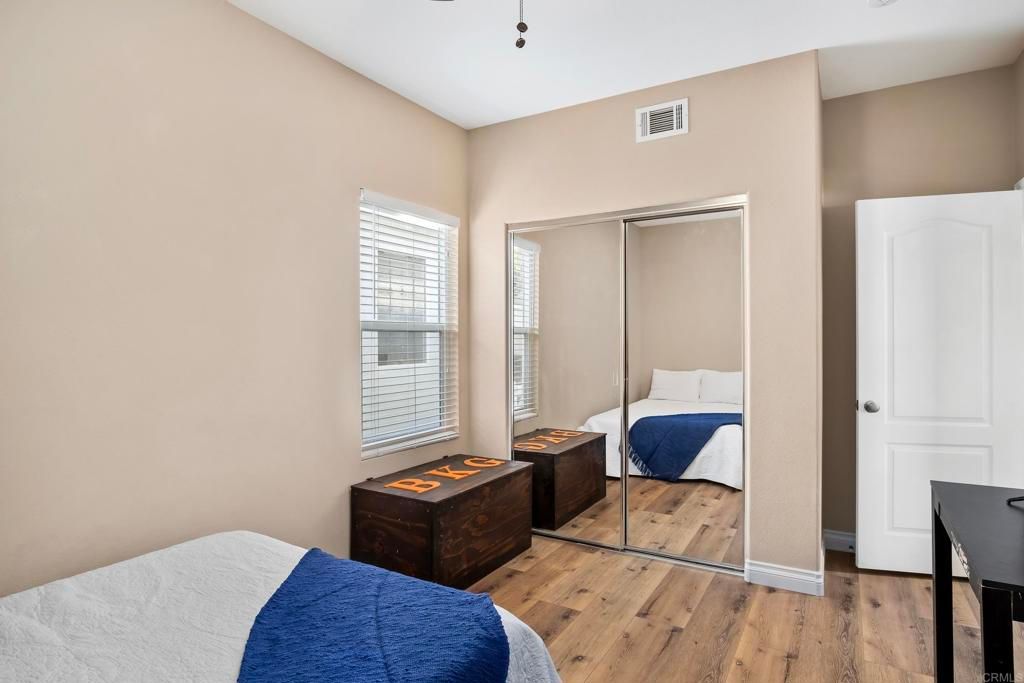 listing image 130725017362063174640