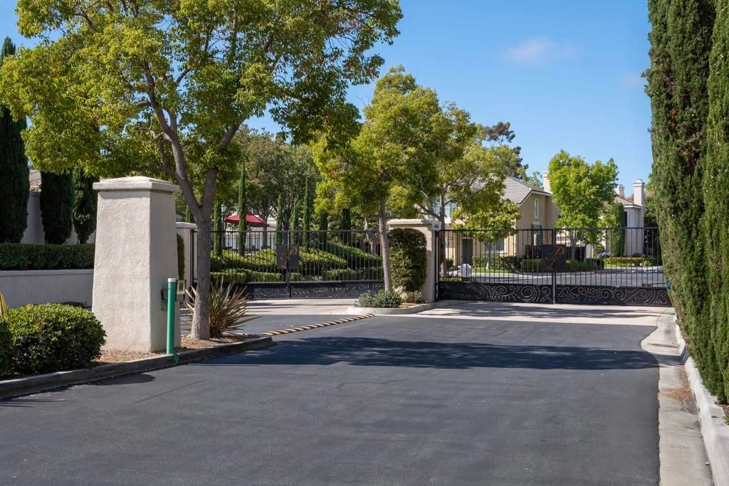 listing image 130722731798930475561