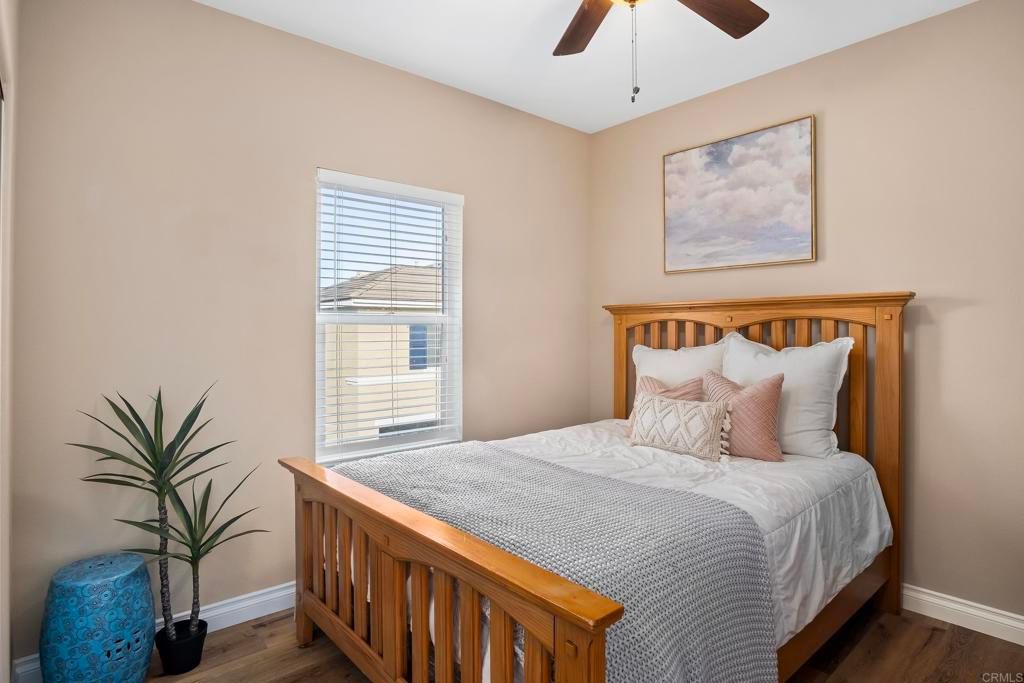 listing image 130725339422364772554