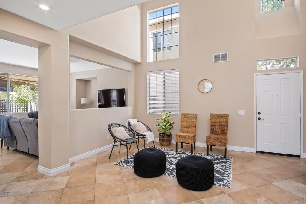 listing image 130727411451948970049