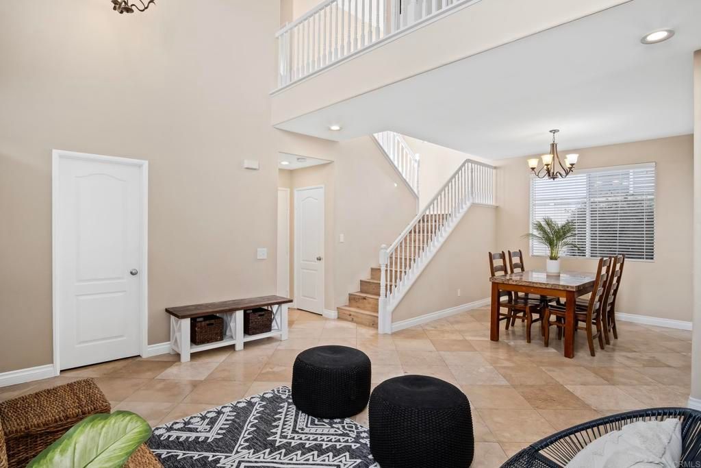 listing image 130721395740106456381