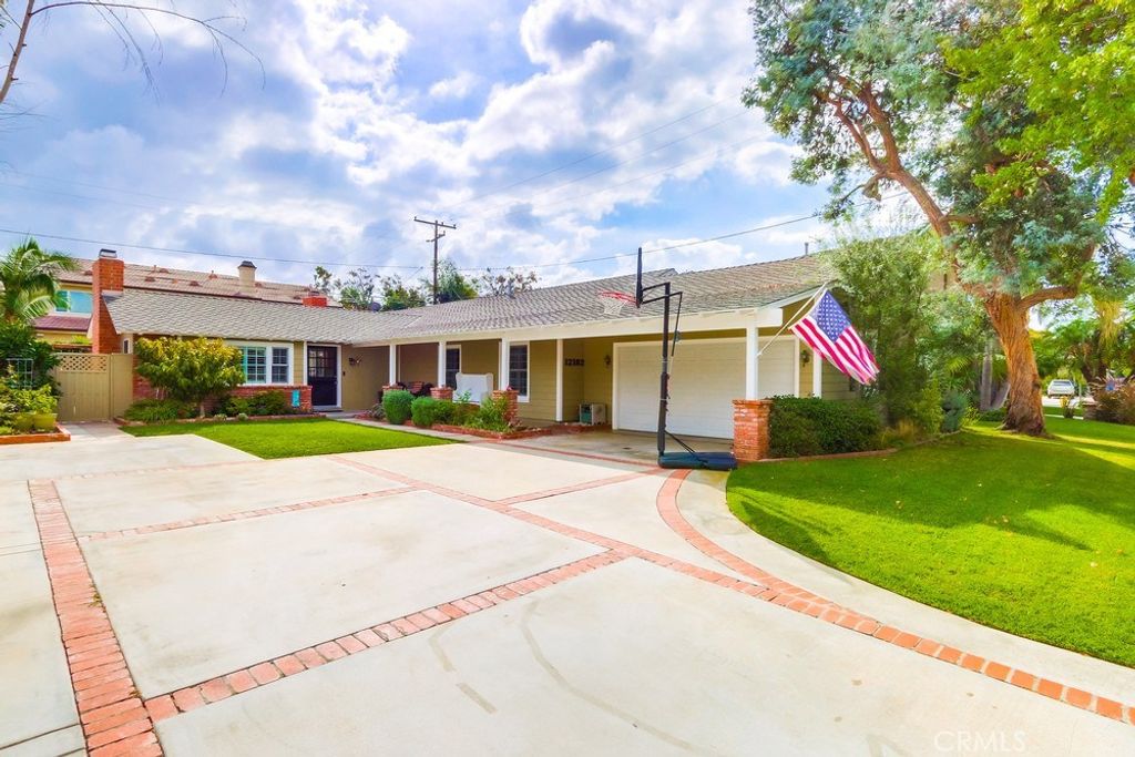 listing image 130727069648591458055