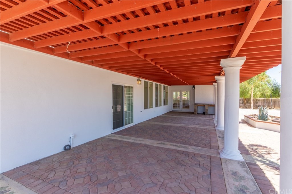 Photo 55 of 71 of 6519 W Stetson Avenue house