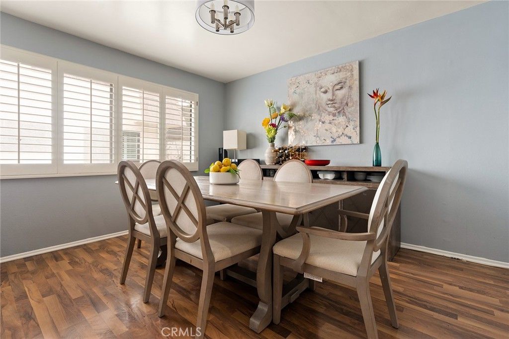 listing image 130728065756360436028