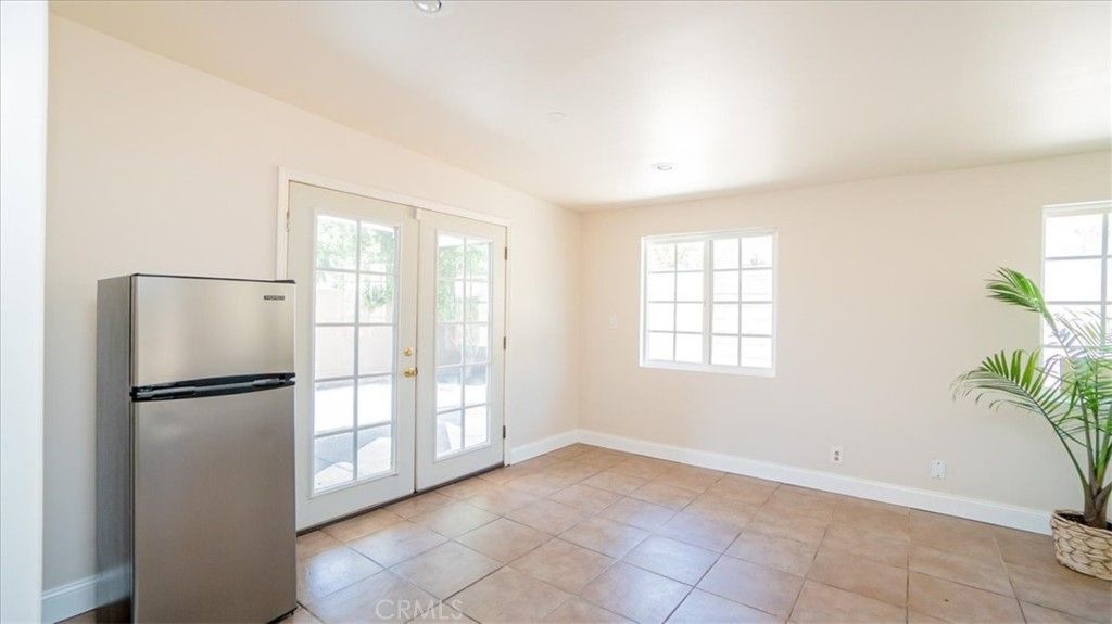 listing image 130723868184973794892