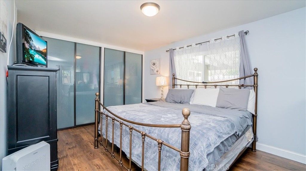 listing image 130721788266934675957