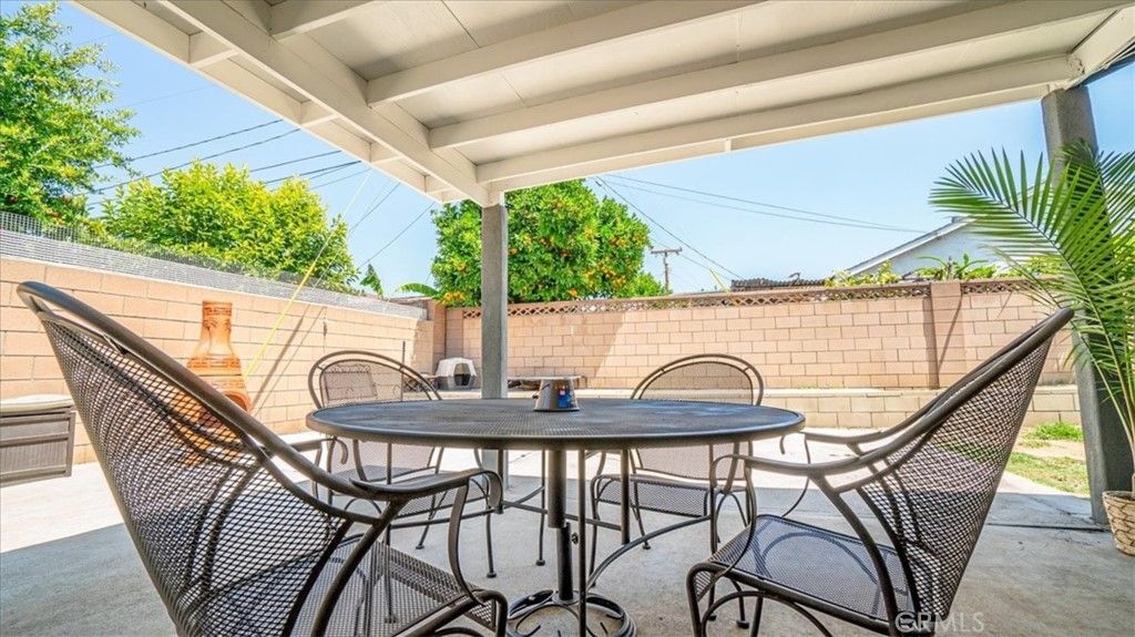 listing image 130721890033541312256