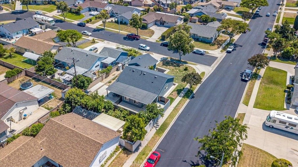 listing image 130723502054234095191