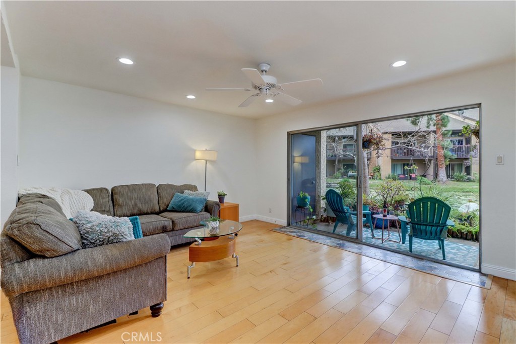 7890 E Spring Street 18K