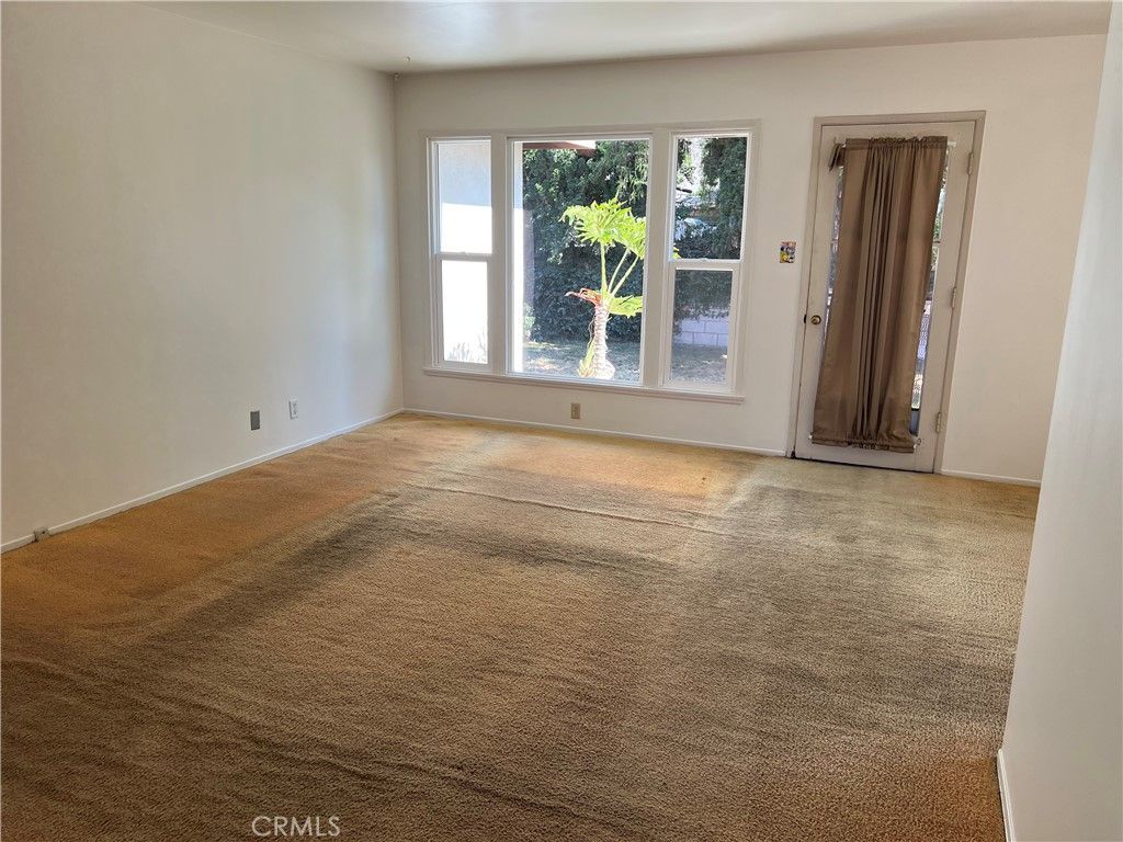 listing image 130721689011434219586