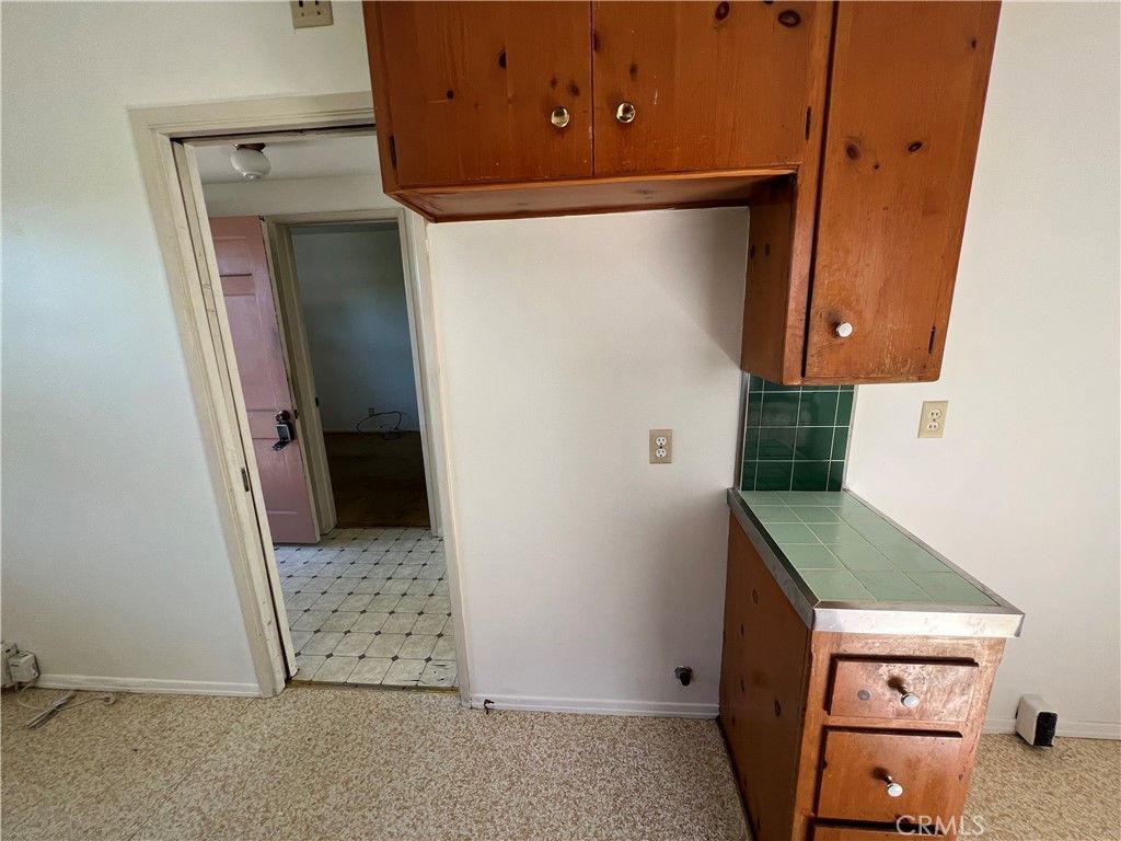 listing image 130729744332994751711