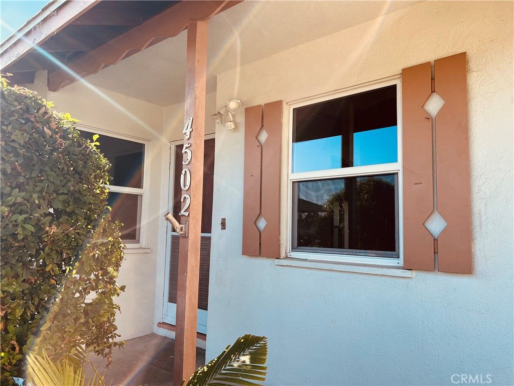 listing image 130725292537025802974