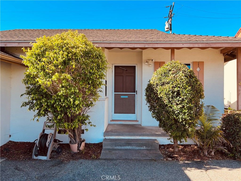 listing image 130729463074277886787
