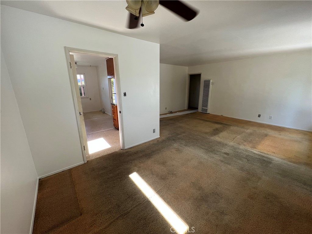 listing image 130725453368575029536