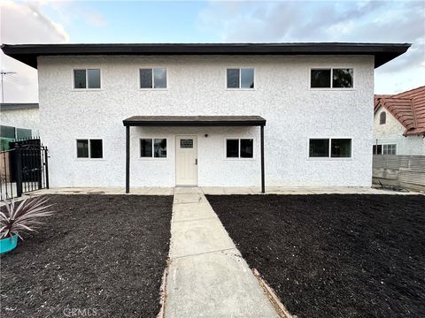 A home in Mission Hills (San Fernando)