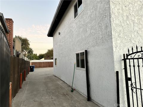 A home in Mission Hills (San Fernando)