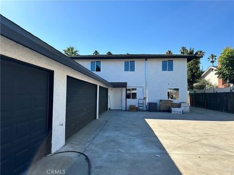 A home in Mission Hills (San Fernando)