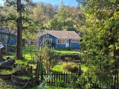 A home in Clearlake Oaks