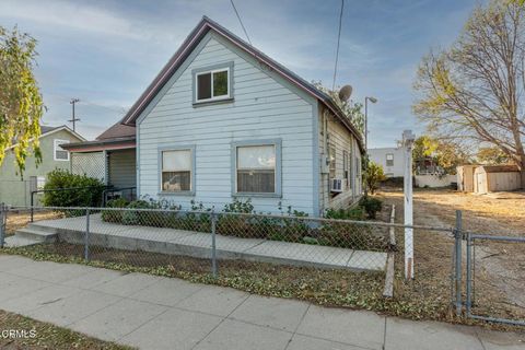 A home in Santa Paula