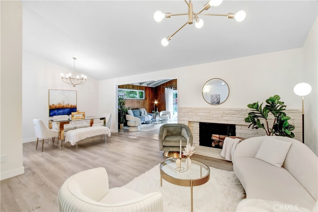 View Winnetka, CA 91306 house