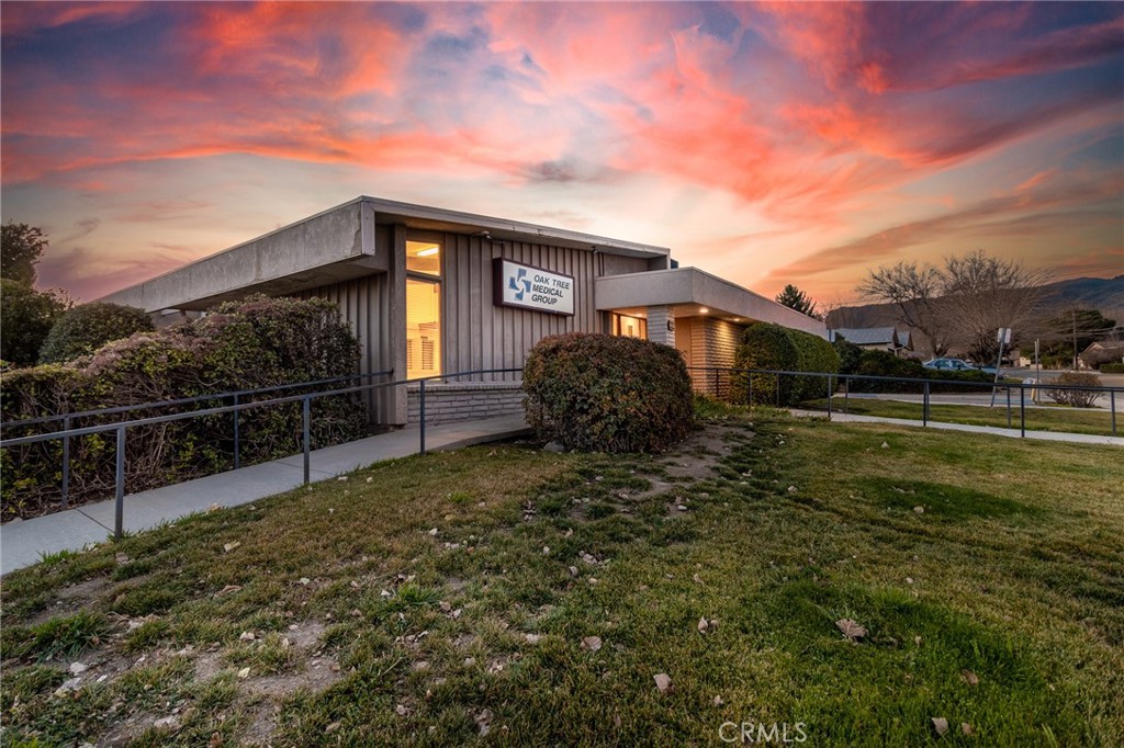 Welcome to this exceptional commercial building located in the heart of Tehachapi, CA. This spacious property spans over 7,864 square feet and offers a prime location close to downtown Tehachapi, shopping centers, and various dining options.
With its versatile layout, this building boasts over 24 different rooms, providing ample space for a variety of potential uses. Whether you're looking to establish a medical facility, a professional office space, or even a research center, this property offers the flexibility to accommodate your specific needs.
The building features multiple offices, exam rooms, labs, and reception areas, all thoughtfully designed to meet the requirements of a range of businesses. The facility is x-ray ready, making it an ideal choice for medical practitioners or diagnostic centers seeking a convenient setup.
In addition to its spacious interior, this property benefits from its strategic location, making it easily accessible for both clients and employees. The proximity to downtown Tehachapi ensures a steady flow of foot traffic, while nearby amenities provide convenience for staff and visitors alike.
Don't miss out on this fantastic opportunity to secure a commercial space in one of Tehachapi's most sought-after areas. Take advantage of the abundant rooms, versatile layout, and prime location to establish or expand your business. Schedule a viewing today and envision the endless possibilities this commercial building has to offer!