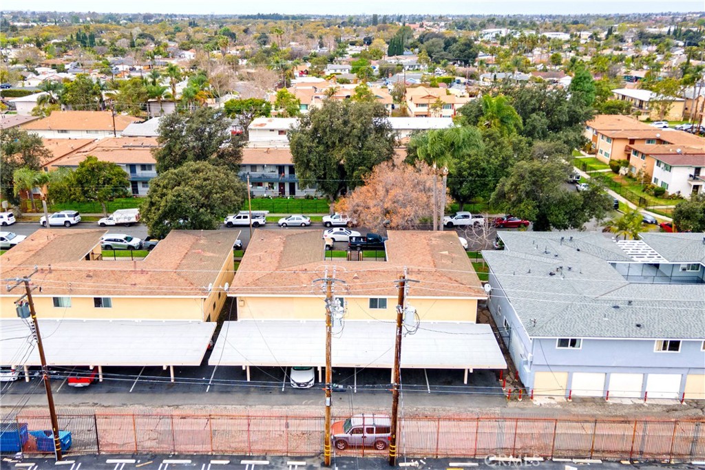 1127 1133 S Poplar Street
