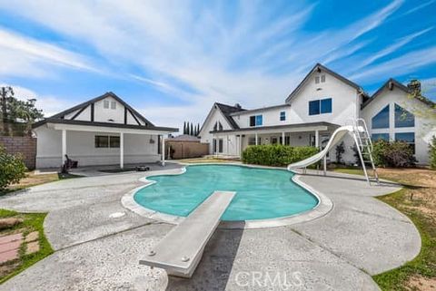 14287 Bochee Apple Valley CA 92307