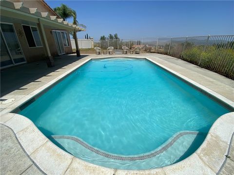 A home in Lake Elsinore