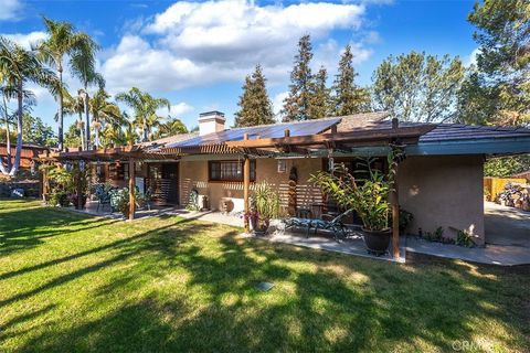 A home in La Mirada