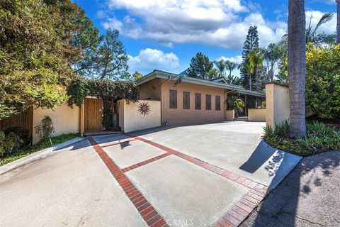 A home in La Mirada