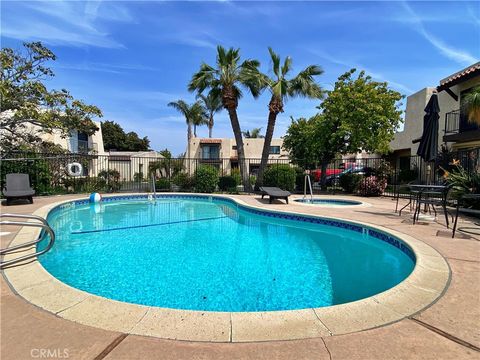 A home in Lomita