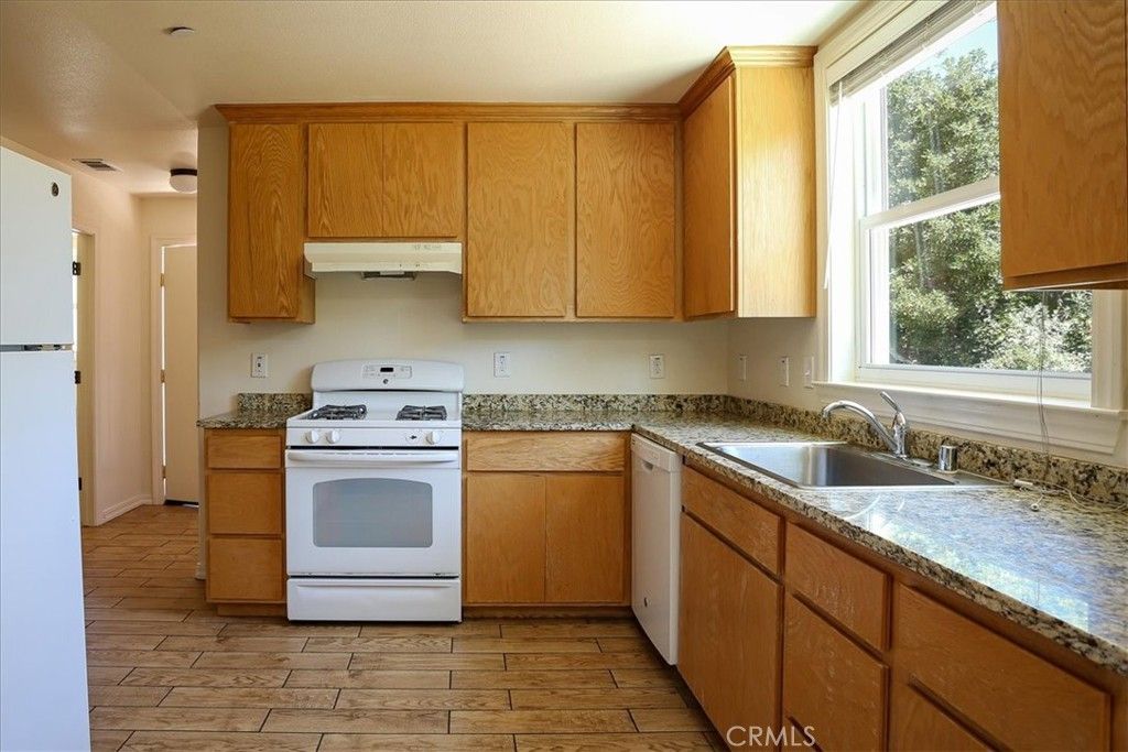 listing image 130729931370042041689