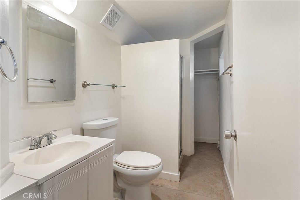listing image 50