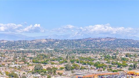 A home in La Mirada