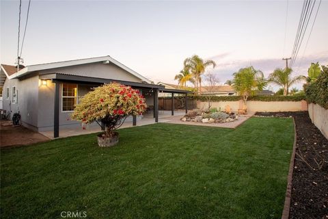 A home in La Mirada