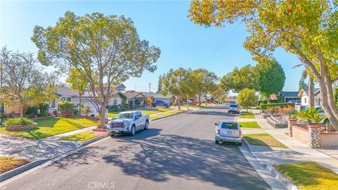 A home in La Mirada