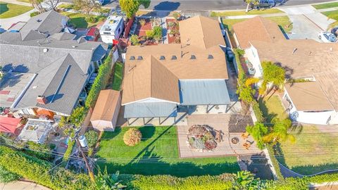 A home in La Mirada