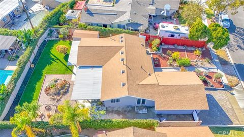 A home in La Mirada