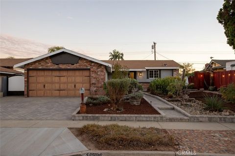 A home in La Mirada