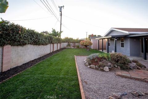 A home in La Mirada