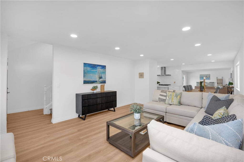 4162 Dover Circle